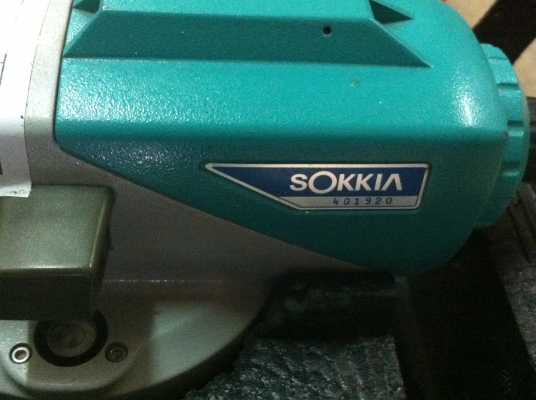 กล้องที่ใช้กับงานสำรวจพื้นที่  SOKKIA  พร้อมใช้งานมีกล่องเก็บบุฟองน้ำ เก็บรักษาไว้อย่างดี