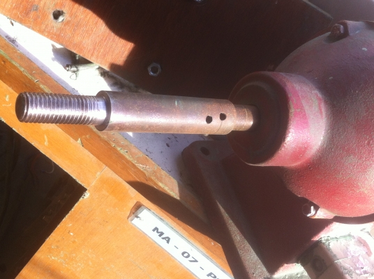 มอเตอร์เจียร์-ขัดแกนคู่ VENZ ขนาด 1 แรงม้า 3 เฟส 220/380 V. หมุน 3000 รอบต่อนาทีแกนสามารถถอดเปลี่ยนได้ มอเตอร์เจียร์-ขัดแกนคู่ VENZ ขนาด 1 แรงม้า 3 เฟส 220/380 V. หมุน 3000 รอบต่อนาทีแกนสามารถถอดเปลี่ยนได้