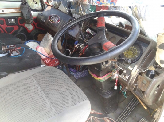 ขายรถบรรทุกสิบล้อดัมพ์ Hino sumo227 เครื่องเดิม เกียร์เดิม 2 เพลา กระบะเหล็ก ทะเบียนพร้อม