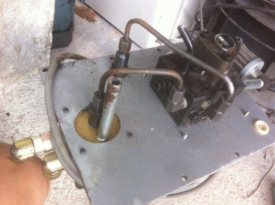 ปั๊มน้ำมันเลียงระบบ หรือหล่อเย็นระบบ NIPPON จากญี่ปุ่น มอเตอร์ 1/2 ไฟบ้าน 220 ปั๊มน้ำมันเลียงระบบ หรือหล่อเย็นระบบ NIPPON จากญี่ปุ่น มอเตอร์ 1/2 ไฟบ้าน 220