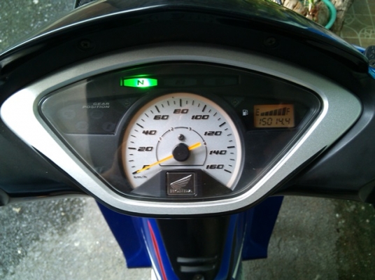 สตาร์ทมือ.wave125i  ปี49 สีน้ำเงิน  เครื่องดีมาก 25,000