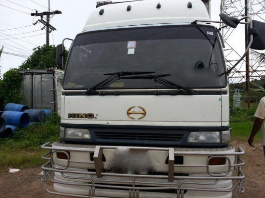 รถฮีโน่ 10 ล้อ ตู้เย็น FL1J 210 แรงม้า. ปี 41 สนใจติดต่อ 081 - 6079515 รถฮีโน่ 10 ล้อ ตู้เย็น FL1J 210 แรงม้า. ปี 41 สนใจติดต่อ 081 - 6079515