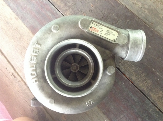ขายเทอร์โบ holset hx40 พร้อมโข่งเบอร์50