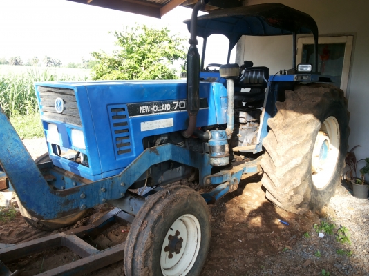 ขายรถไถนิาฮอนแลนพร้อมอุปกรครบ ขายรถไถนิาฮอนแลนพร้อมอุปกรครบ