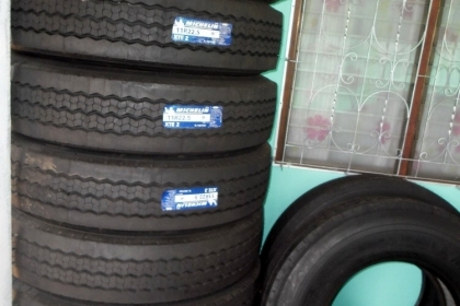 ขายยางมิชลิน 11R22.5 XTE2 แบบไม่มียางใน ปี 2014 ใหม่ๆๆๆๆๆๆๆๆๆๆ