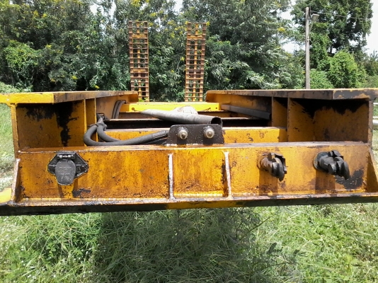 จองแล้วครับ เสี่ย สถาพร ส.สงวนพันธุ์ เซียงกง 10,000 บาท ครับ หางโรเบรส พนัส 2 คาน ด้านท้ายไฮโดลิค สวยๆครับ พร้อมใช้งานครับ