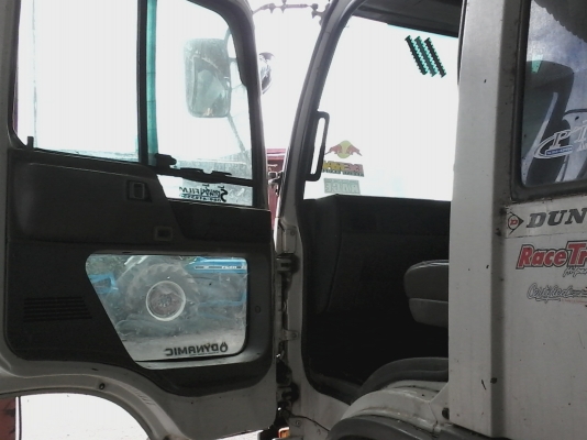 ขายด่วนครับ รถน้ำ 1 เพลา HINO F18 สวยพร้อมใช้งาน เอกสารพร้อมโอนครับ