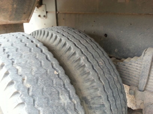 รถอีซูซุ 10 ล้อดั้ม FXZ 360 แรงม้า ปี 55 ( รถวิ่ง 6x,xxx กม. ) สนใจติดต่อ 081 - 6079515 รถอีซูซุ 10 ล้อดั้ม FXZ 360 แรงม้า ปี 55 ( รถวิ่ง 6x,xxx กม. ) สนใจติดต่อ 081 - 6079515