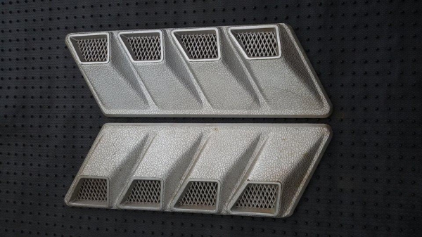 +++ ขายช่องลมฝากระโปรงแต่งแนวๆ Retro+++