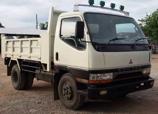 ***ขายแล้วครับขอบคุณ Truck2hand ขาย6ล้อดั้ม3คิวสวยๆ MITSU CANTER 110 4D32-110HP เครื่องฟิต แน่นๆ แห้งๆ แรงดี เกี้ยร์ไม่หลุดไม่หอน ช่วงล่างเดิม 5น็อตหน้า-หลัง คัสซีสวยเดิมไม่ปะไม่ดาม กระบะดั้มเหล็ก 3.30ม กระบอกดั้ม4ตัน.สภาพสวย วางหัวใหม่สวยๆลงเล่ม ภายในสวย