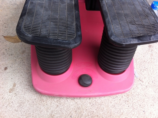 เครื่องออกกำลังการแบบเท้าเหยียบแบบมีเบาะอากาศ(Air Climber) ยื่นเหยียบไป-มาเหมือนเดินไปมา