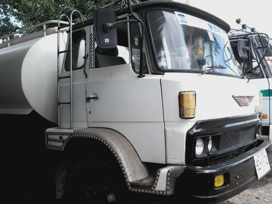 ขอโทษครับ แจ้งราคาใหม่ เป็น ราคา 550,000 บาท ขายด่วนครับ รถน้ำ 2 เพลา HINO KT725 สวยพร้อมใช้งาน เอกสารพร้อมโอนครับ