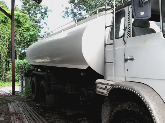 ขอโทษครับ แจ้งราคาใหม่ เป็น ราคา 550,000 บาท ขายด่วนครับ รถน้ำ 2 เพลา HINO KT725 สวยพร้อมใช้งาน เอกสารพร้อมโอนครับ