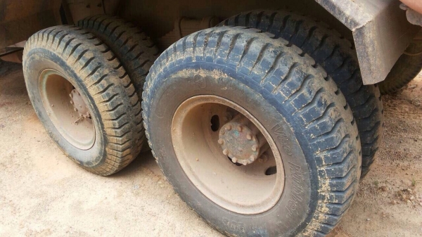 ขายรถ10ล้อดั้มพ์ ISUZU FXZ23NFY เครื่อง 240 แรงม้า หัวขาวตัวแรกทำฟ้า สนใจโทร 081-9701072