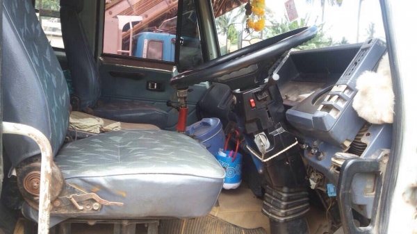 ขายรถ10ล้อดั้มพ์ ISUZU FXZ23NFY เครื่อง 240 แรงม้า หัวขาวตัวแรกทำฟ้า สนใจโทร 081-9701072