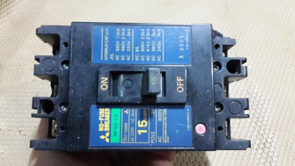 เบรคเกอร์ MITSUBISHI 15 A