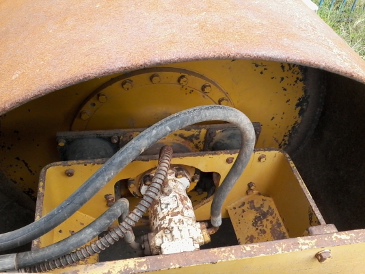 ขายด่วนครับ รถบด SAKAI 2 เพลา ล้อเรียบ สั่นสะเทือน สวยครับพร้อมใช้งานเลยครับ