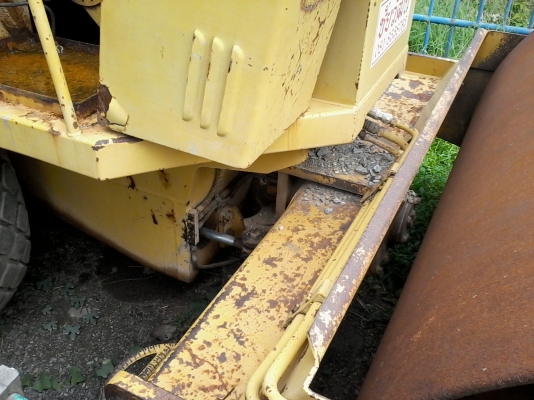 ขายด่วนครับ รถบด SAKAI 2 เพลา ล้อเรียบ สั่นสะเทือน สวยครับพร้อมใช้งานเลยครับ