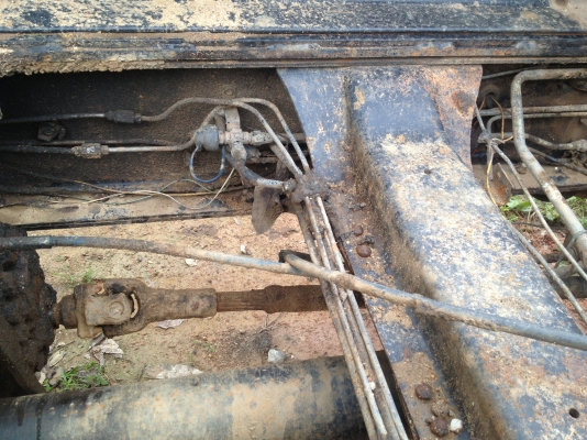 ขายรถบรรทุก10ล้อ 2 เพลา เทเลอร์ท้ายเป็ด  ปี 36