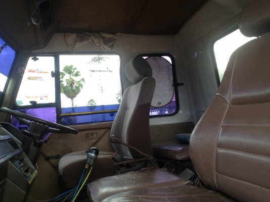 ขายรถบรรทุก10ล้อ 2 เพลา เทเลอร์ท้ายเป็ด  ปี 36