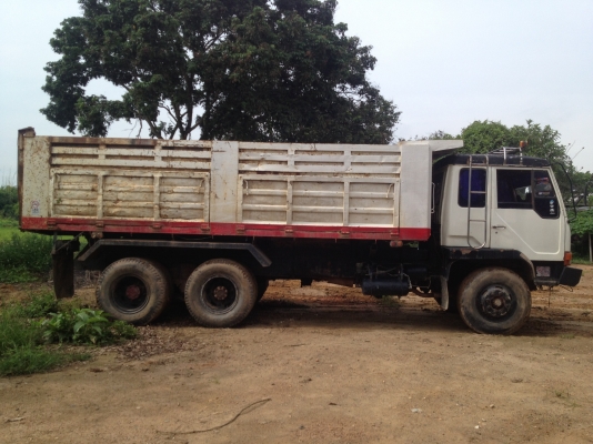 ขายรถบรรทุก10ล้อ 2 เพลา เทเลอร์ท้ายเป็ด  ปี 36