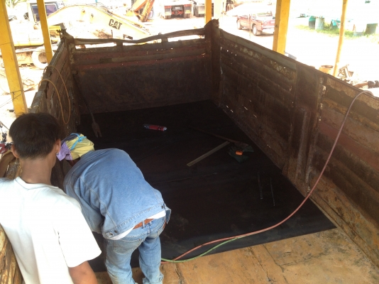 ขายรถบรรทุก10ล้อ 2 เพลา เทเลอร์ท้ายเป็ด  ปี 36