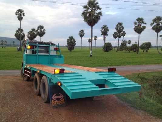 ขายรถบรรทุก10ล้อ 2 เพลา เทเลอร์ท้ายเป็ด  ปี 36