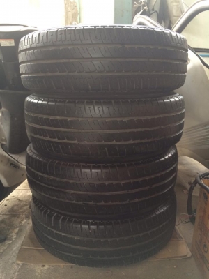 ขายยางขอบ15 สองชุด 215/65/15 205/70/15 และล้อ d4d 5รู 1ชุด