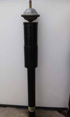 ขายโช้คbilstein germany ไม่แพงไม่เสียใช้งานได้ดี ถอดออกจากเบ๊นครับ