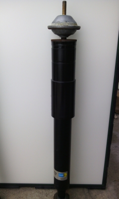 ขายโช้คbilstein germany ไม่แพงไม่เสียใช้งานได้ดี ถอดออกจากเบ๊นครับ