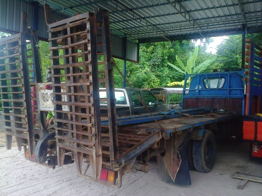 หกล้อ อีซูซุ TLเครือง100ฝาดำ เทนเลอร์บรรทุกแบ็คโฮ CP60กับรถเกียว...ทะเบียนโอน.... แยกขายชุดเทนเลอร์ห้างพับไฮโรลิก..48,000บ