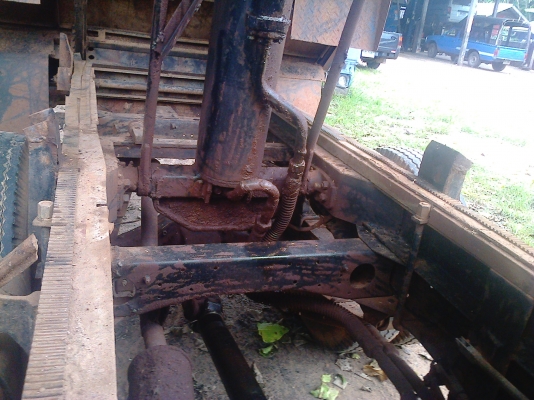 หกล้อ อีซูซุ TLเครือง100ฝาดำ เทนเลอร์บรรทุกแบ็คโฮ CP60กับรถเกียว...ทะเบียนโอน.... แยกขายชุดเทนเลอร์ห้างพับไฮโรลิก..48,000บ