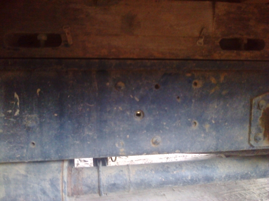 หกล้อ อีซูซุ TLเครือง100ฝาดำ เทนเลอร์บรรทุกแบ็คโฮ CP60กับรถเกียว...ทะเบียนโอน.... แยกขายชุดเทนเลอร์ห้างพับไฮโรลิก..48,000บ