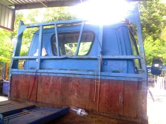 หกล้อ อีซูซุ TLเครือง100ฝาดำ เทนเลอร์บรรทุกแบ็คโฮ CP60กับรถเกียว...ทะเบียนโอน.... แยกขายชุดเทนเลอร์ห้างพับไฮโรลิก..48,000บ