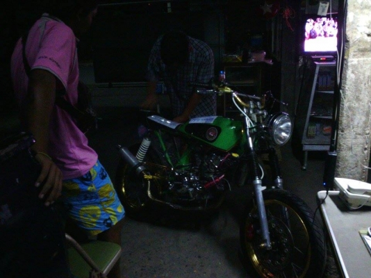 ขายคร๊าบ Jx เครื่องโซ 125 ชัก 3 รถสภาพพร้อมขี่หล่อๆเลยครับ ไม่มี ท.บ เเต่มีใบซื้อขายให้น่ะครับ ต่างจังหวัดจัดส่งให้ได้ ค่าส่งต่างหาก ค่าตัว 14500 บาท สนใจโทรมาสอบถามได้ครับ 098-5684508 / 089-8054390 โอ๋ ลพบุรี