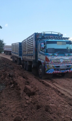 HINO 344  ขายดาวน์  950,000 บาทค่ะ ขายสดก็ขายค่ะราคาต่อรองได้คะ