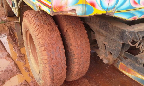 HINO 344  ขายดาวน์  950,000 บาทค่ะ ขายสดก็ขายค่ะราคาต่อรองได้คะ