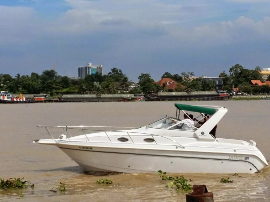 Donzi 275Lxc  mercruiser7.4MPI