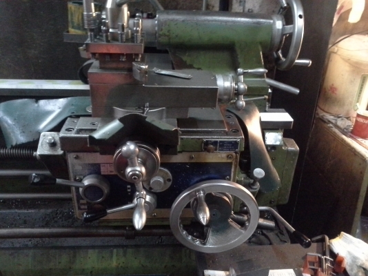 เครืองกลึง 7 ฟุต ชิงเหอ 400x1100 เกียร์บล็อค 4 เพลาเด้ง พร้อมมีเบรค กลึงเกลียวนิ้วและเกลียวมิลไม่ต้องเปลี่ยนเฟือง สภาพดีเยี่ยม 90\% พร้อมใช้งาน เครืองกลึง 7 ฟุต ชิงเหอ 400x1100 เกียร์บล็อค 4 เพลาเด้ง พร้อมมีเบรค กลึงเกลียวนิ้วและเกลียวมิลไม่ต้องเปลี่ยนเฟือง สภาพดีเยี่ยม 90\% พร้อมใช้งาน