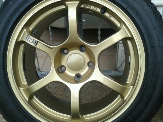 ล้อแม็ก rg2 17"x8" et32 5 รู 114.3 งาน rota สีทองสภาพสวย มีรอยนิดหน่อยครับ ไม่คด ไม่ดุ้ง สีเดิม ยาง wanli s-1000 225/55r17 ยางผลิตปี 11 ดอกเต็ม ขายทั้งชุด 13,900 บาทครับ สนใจติดต่อ 089-6938185