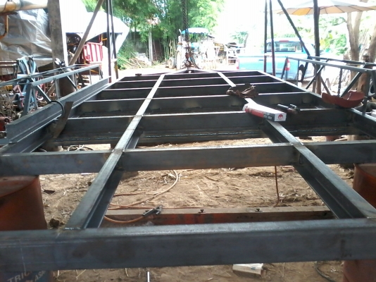 เทรลเลอร์ หางพ่วงลากรถเกี่ยวข้าว เทรลเลอร์ หางพ่วงลากรถเกี่ยวข้าว