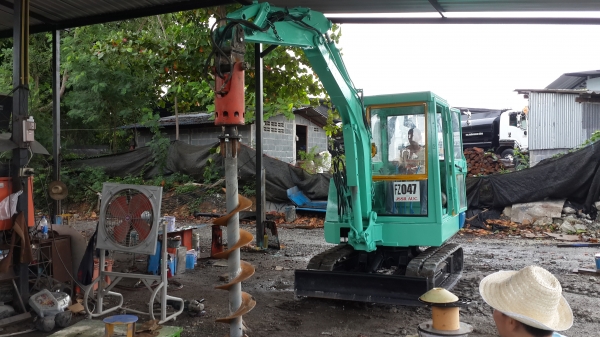 ขายรถขุดkubota...kh027..มีตู้...มีเจาะ.....บุ้งกี้