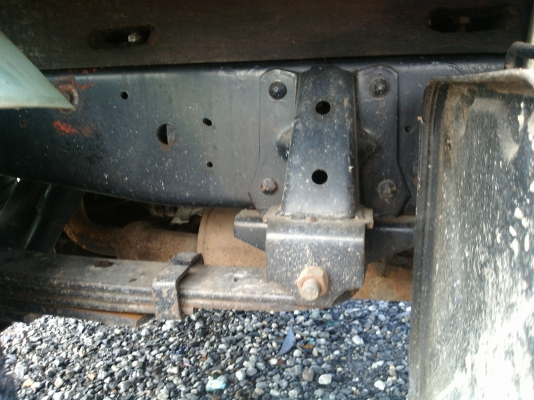 ต้องการขาย 4 ล้อ อีซูซุ 88 แท้ห้าง เกียร์สั้นสภาพพร้อมใช้ เครื่องฟิตดีไม่มีเยิ้ม สภาพสวยคลัชชีสวยตลอดเส้นไม่มีสนิม  หัวไม่ผุไม่มีสนิมวิ่งน้อยยางสวย4เส้น