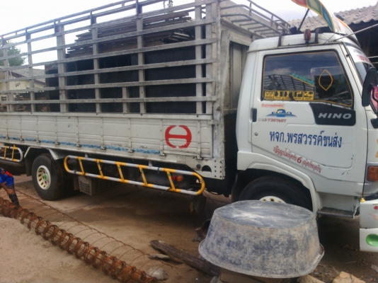 ต้องการขายฮีโน่FC120ชุปเปอร์เสี่ยแท้ห้างปี38กระจกไฟ้าสภาพสวยเครื่องฟิตคลัชชีสวยตลอดเส้นภาพในสวยแอร์เย็นพวงมาลัยเพาเวอร์พร้อมใช้