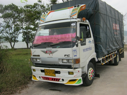 ต้องการขายฮีโน่FC120ชุปเปอร์เสี่ยแท้ห้างปี38กระจกไฟ้าสภาพสวยเครื่องฟิตคลัชชีสวยตลอดเส้นภาพในสวยแอร์เย็นพวงมาลัยเพาเวอร์พร้อมใช้