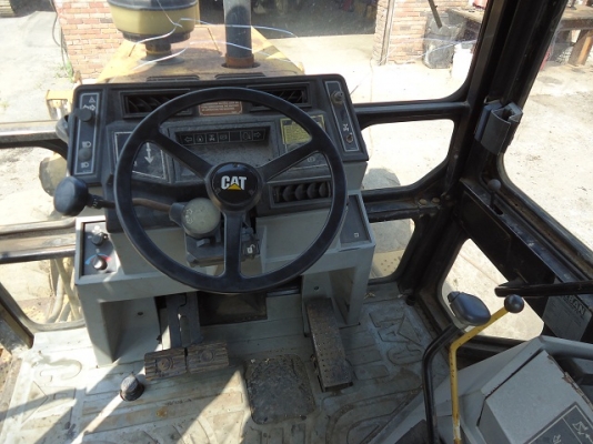 รถตักหน้าขุดหลังมือสอง  CAT 446B  สนใจโทร 083 081 2889