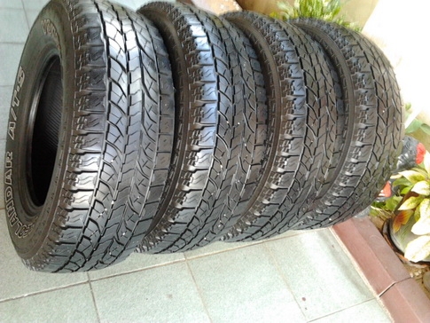 Yokohama AT-S 235/70/15 ปี10 สวยๆ สภาพดี 1ชุด