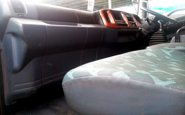 6 ล้อใหญ่ (ตู้ 10 บาน) HINO *Euro.2* MEGA FG1J 212 แรงม้า *ยาว 7.20 ม.* รถสวยจริง *รถห้างแท้* สภาพพร้อมใช้งาน * มีเล่มพร้อม * 6 ล้อใหญ่ (ตู้ 10 บาน) HINO *Euro.2* MEGA FG1J 212 แรงม้า *ยาว 7.20 ม.* รถสวยจริง *รถห้างแท้* สภาพพร้อมใช้งาน * มีเล่มพร้อม *