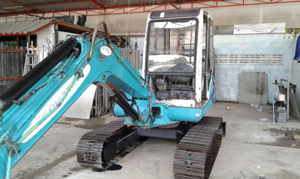 ลดราคา pc40-7 โคมัทสุ พร้อมหัวเจาะ กระแทก