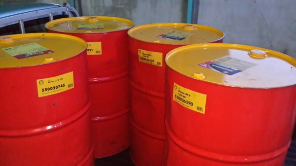 ขออนุญาติขาย น้ำมันเครืองเชลล์ RIMURA R4 15W40 สำหรัับเครื่องยนต์ดีเซล ปริมาณ 209 ลิตร(ไม่ใช่200) ขออนุญาติขาย น้ำมันเครืองเชลล์ RIMURA R4 15W40 สำหรัับเครื่องยนต์ดีเซล ปริมาณ 209 ลิตร(ไม่ใช่200)